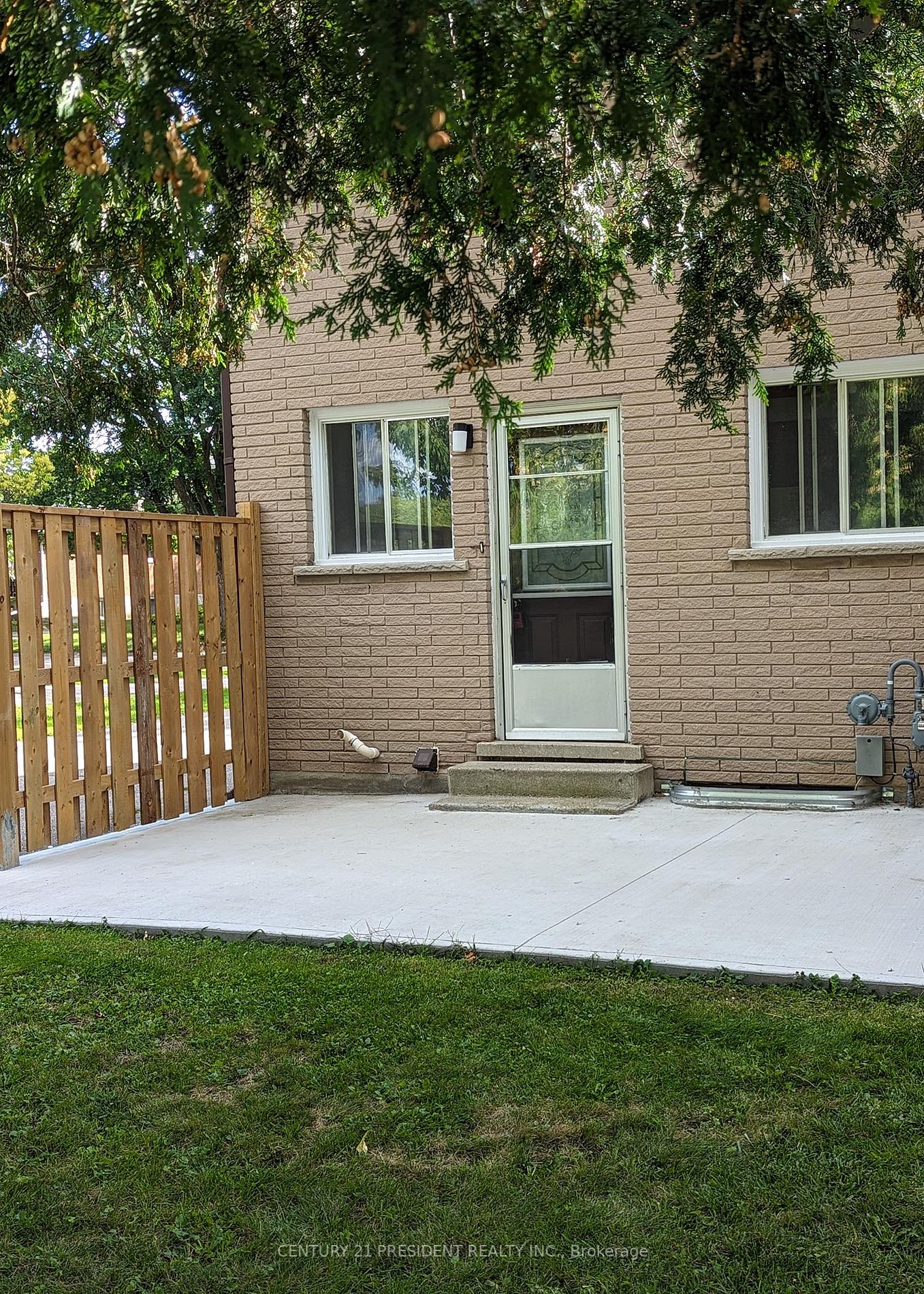 560A Brookhaven Cres