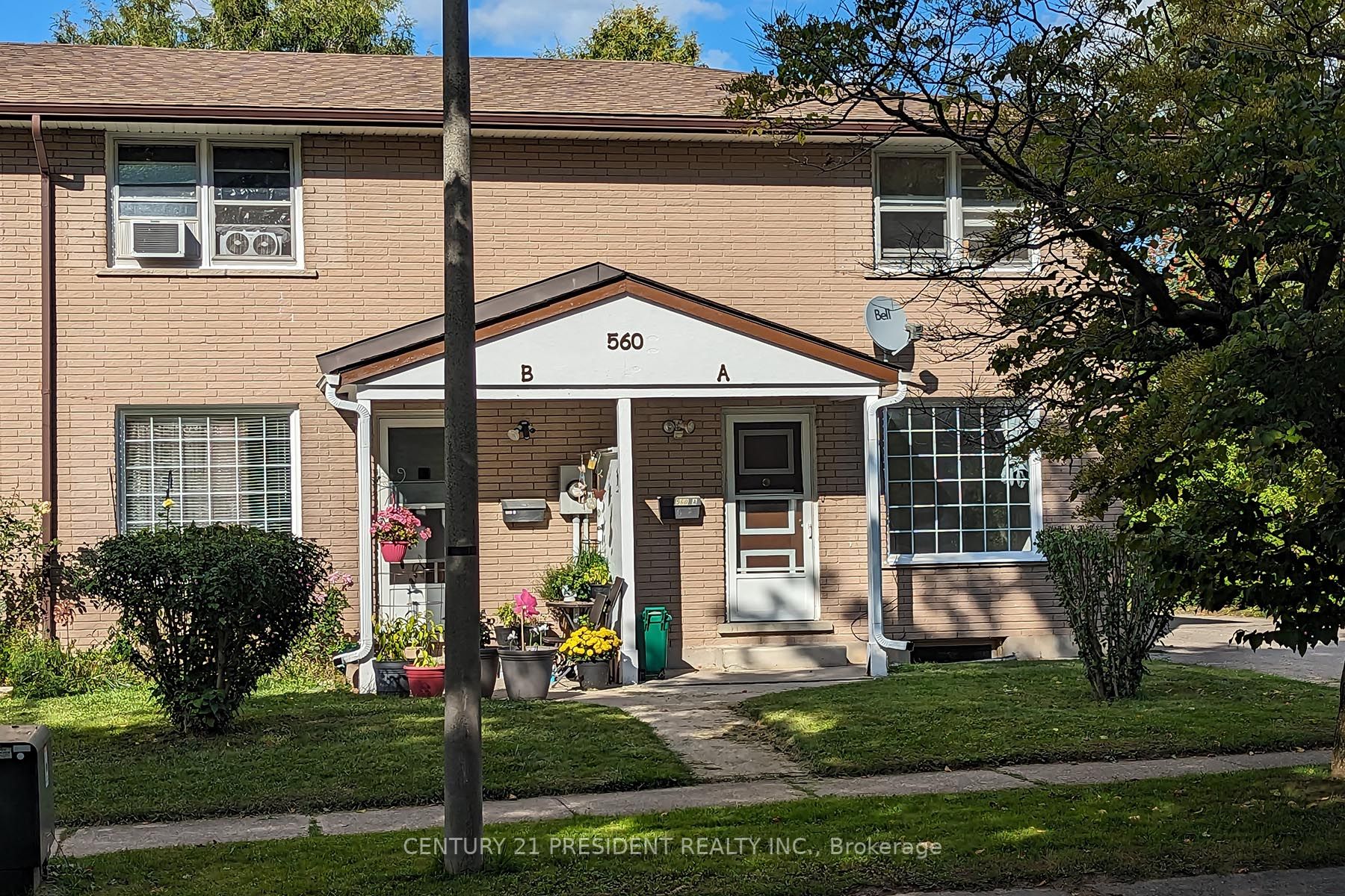 560A Brookhaven Crescent