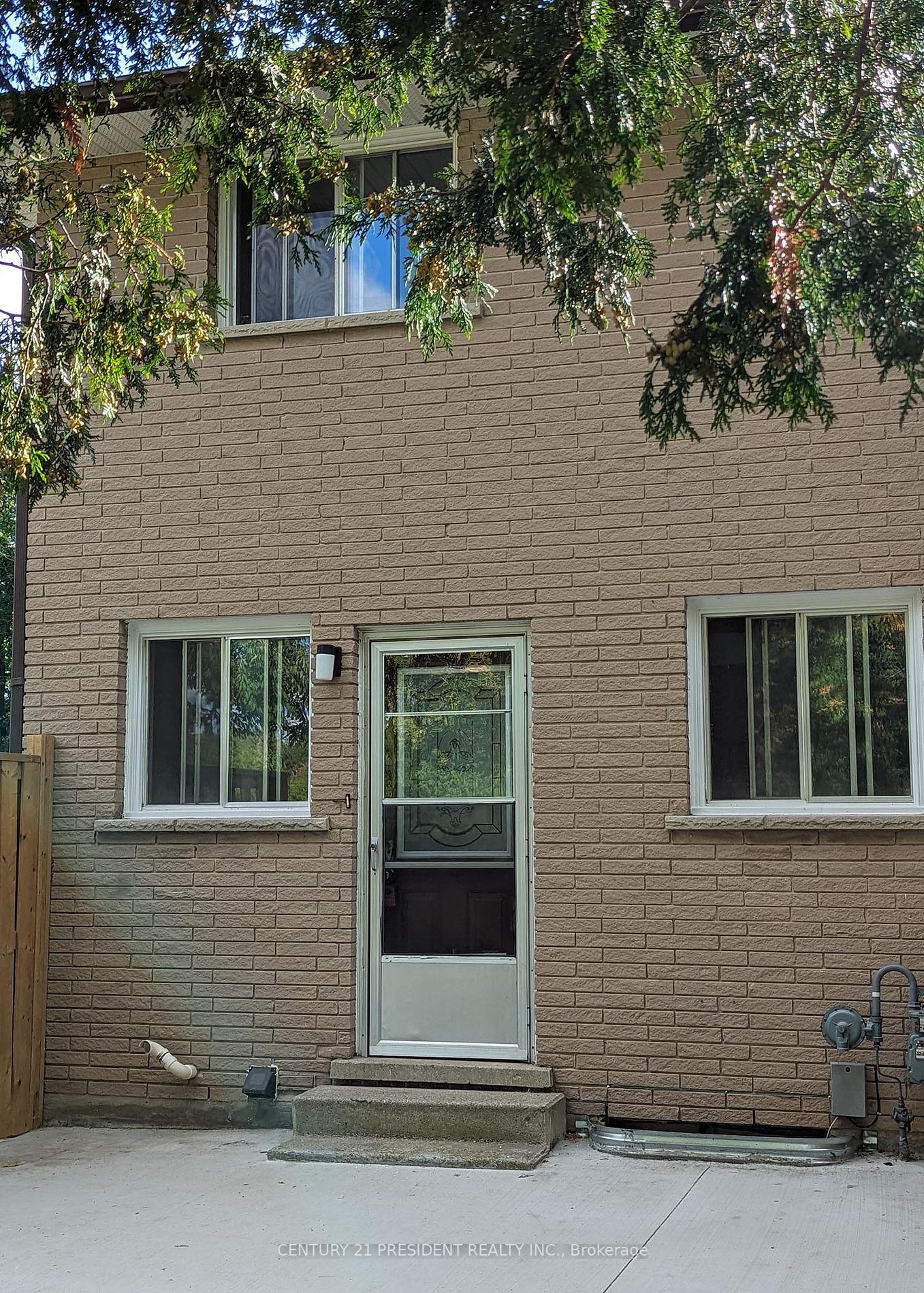 560A Brookhaven Cres