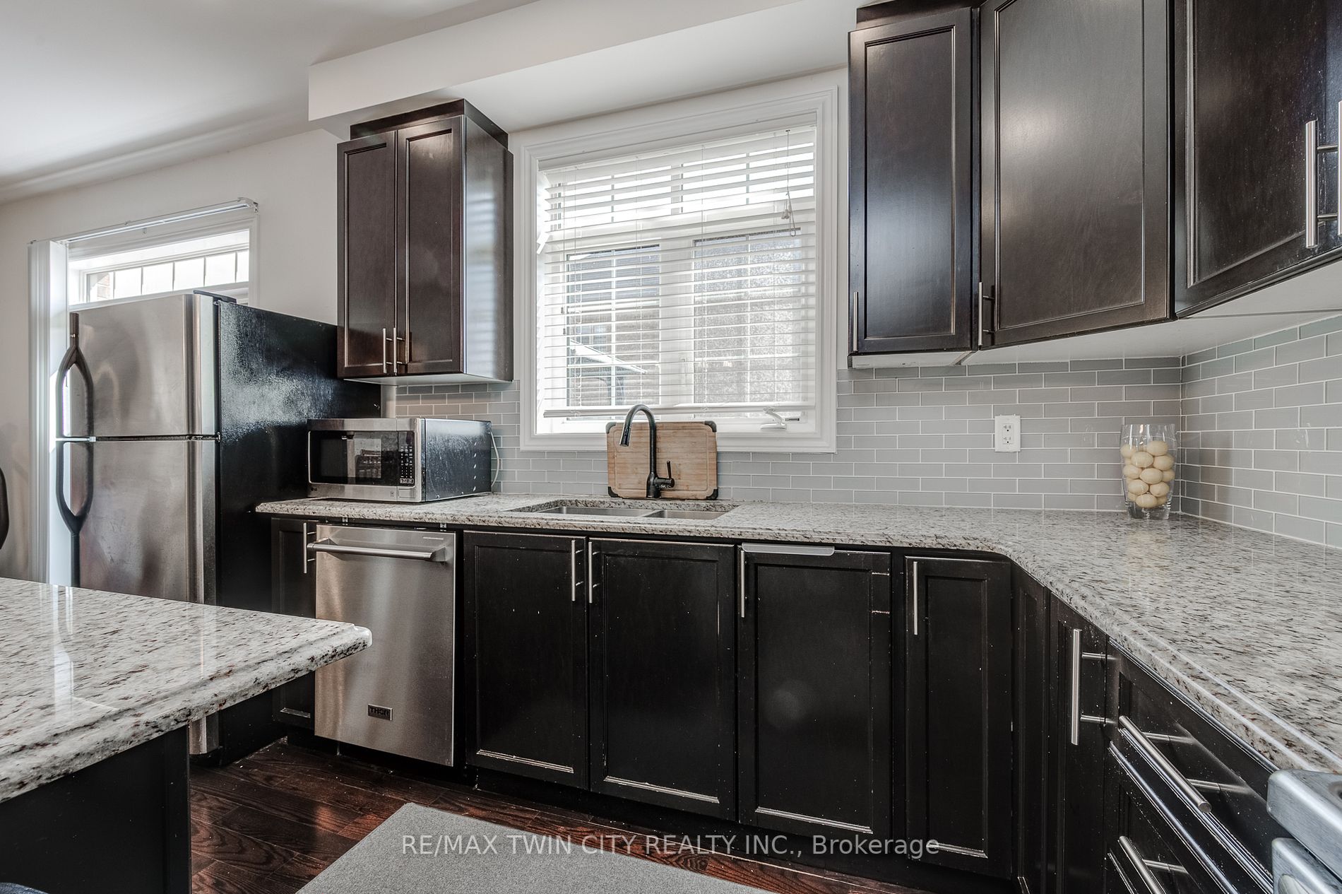 212 Dorchester Crt
