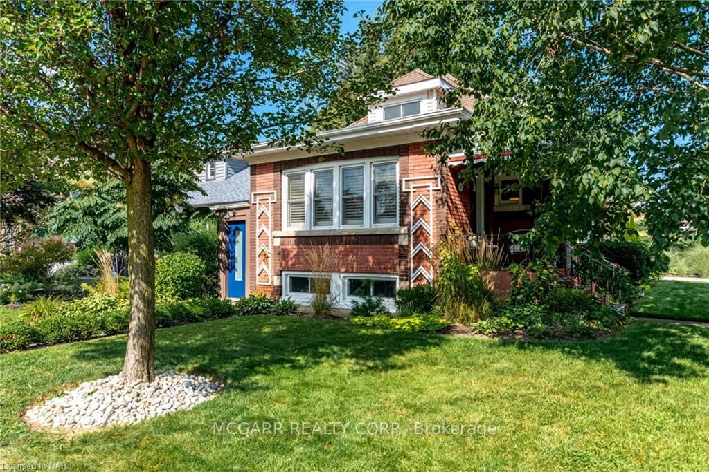 10 Woodruff Ave