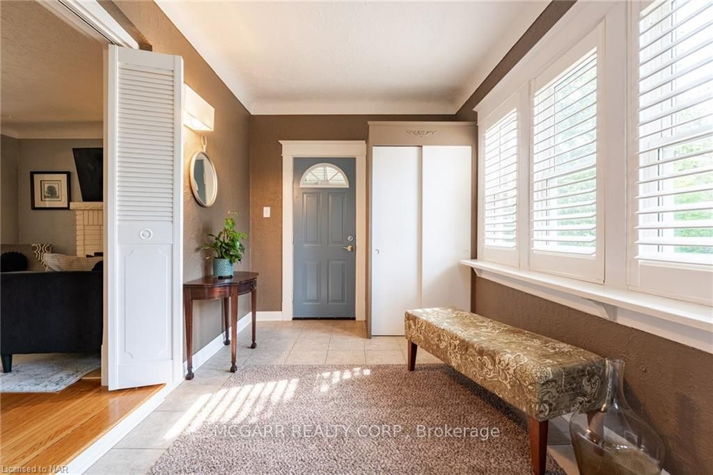 10 Woodruff Ave
