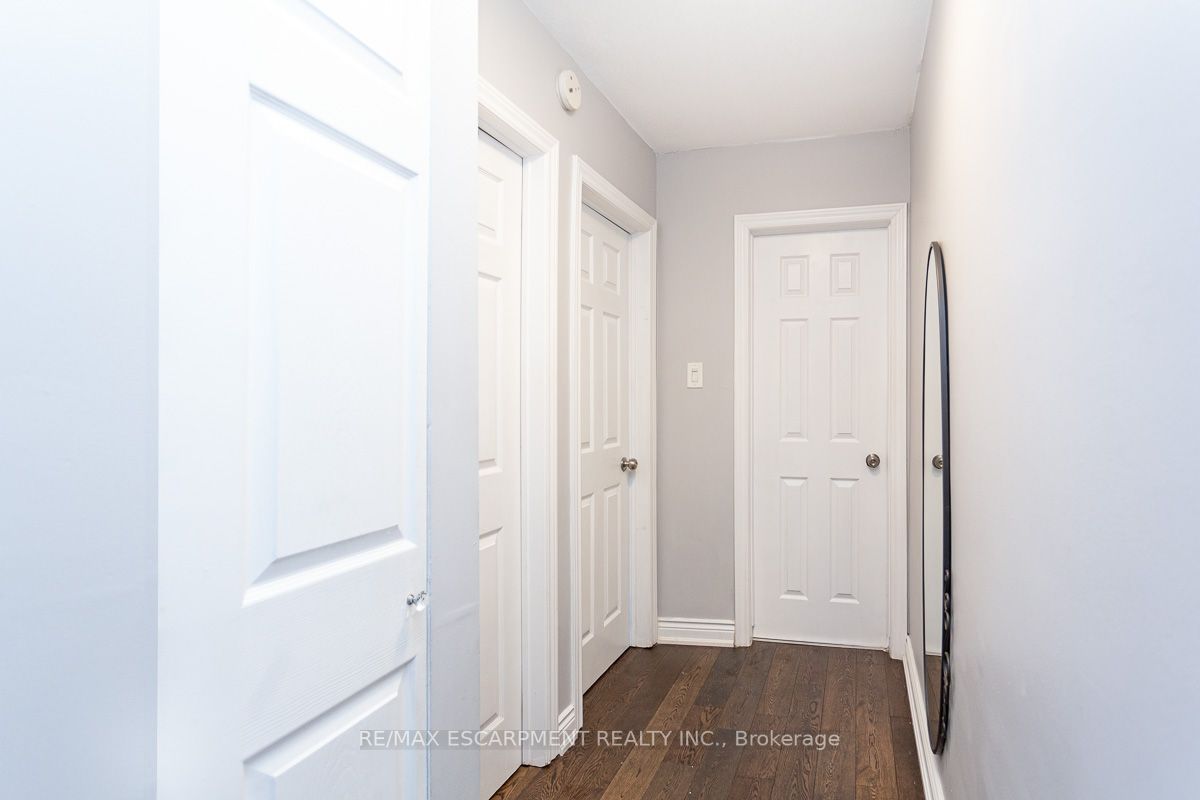 851 Queenston Rd, #501