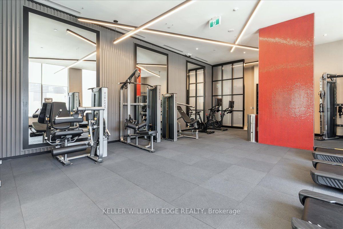 212 King William St, #612