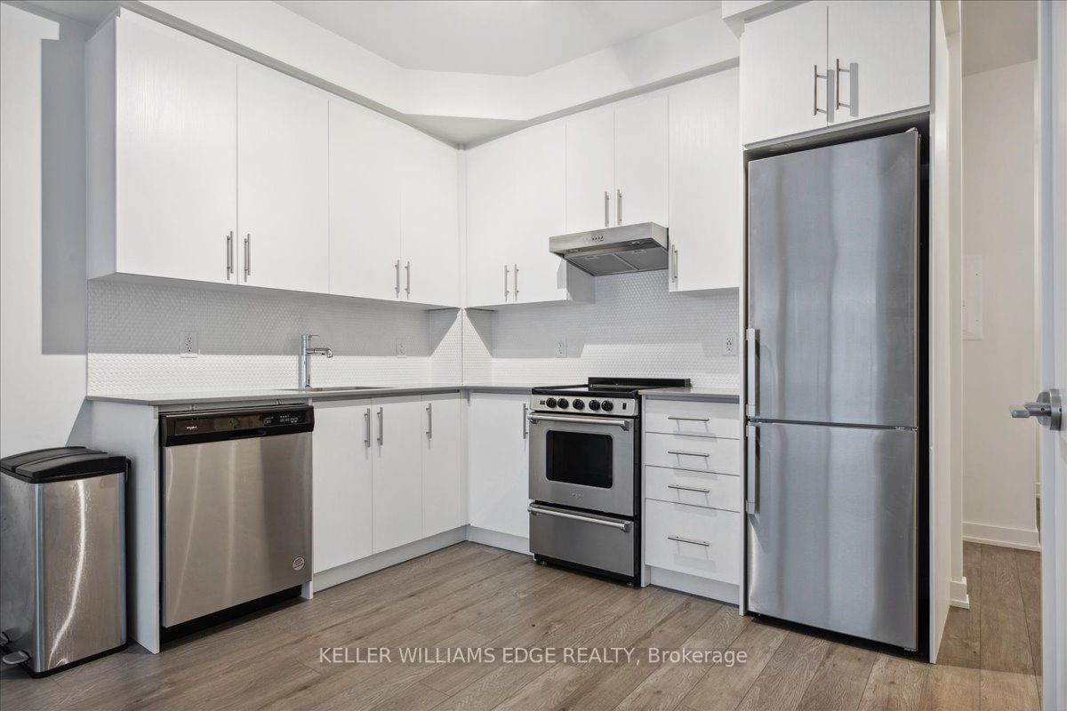 212 King William St, #612