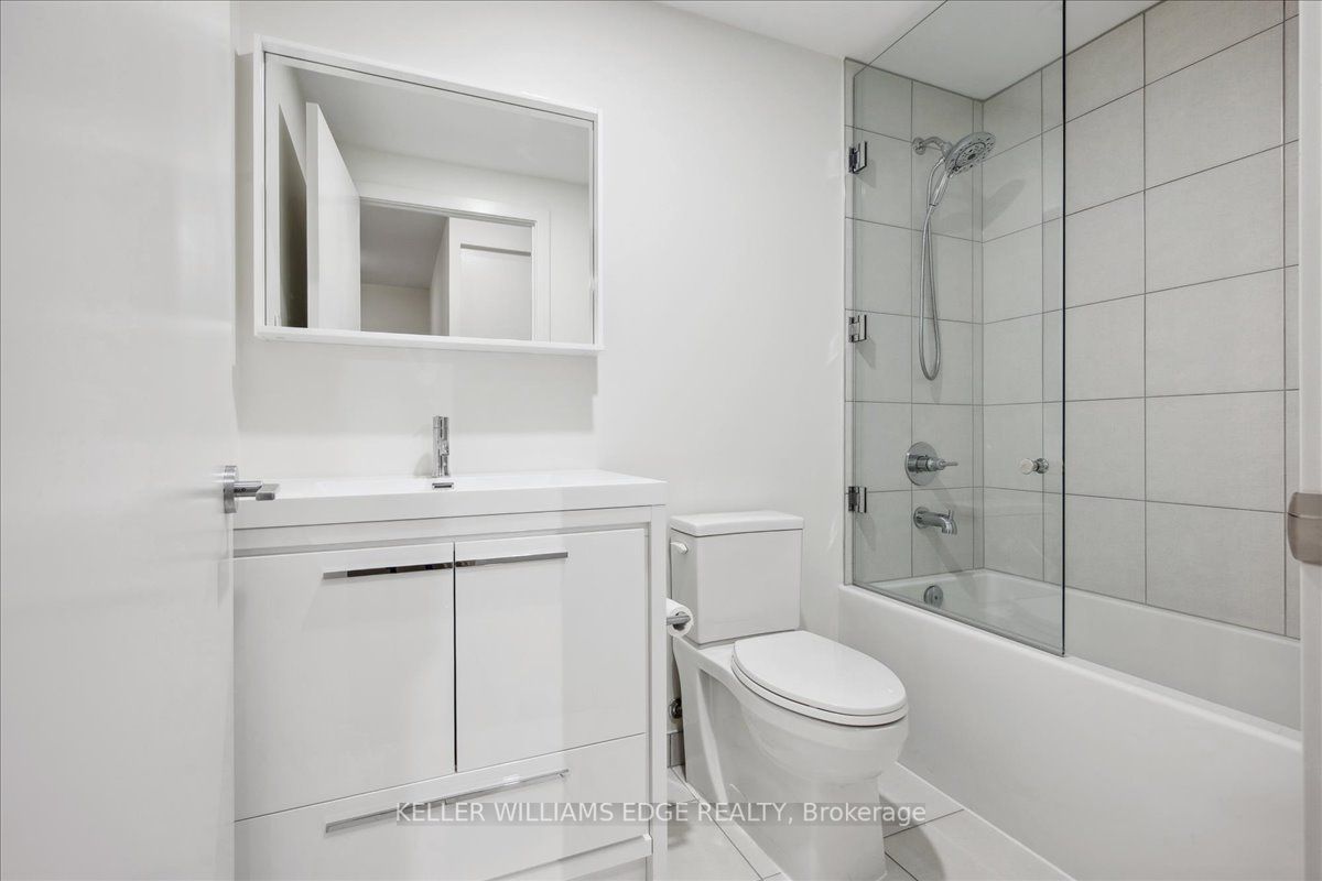 212 King William St, #612