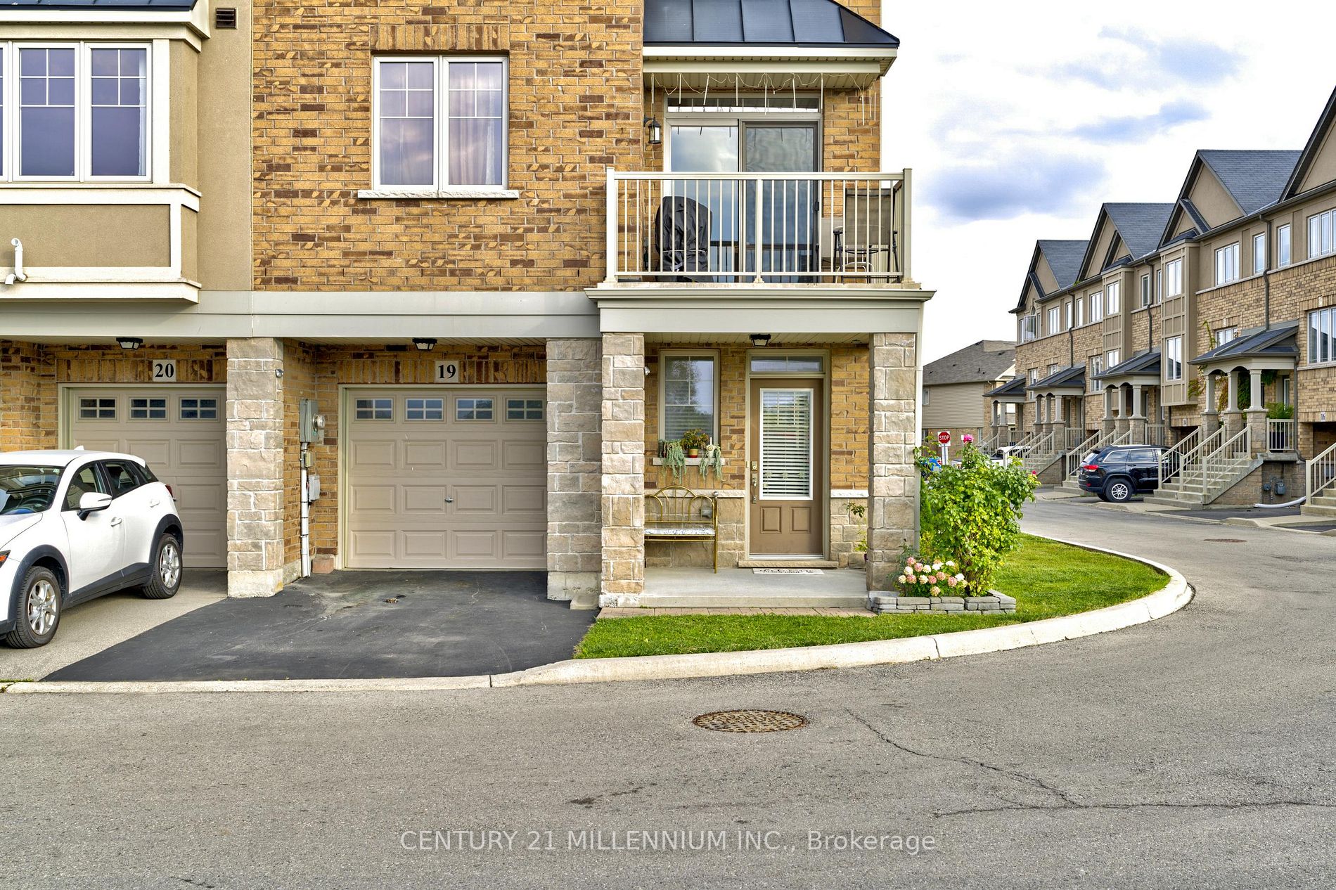 201 Westbank Tr, #19