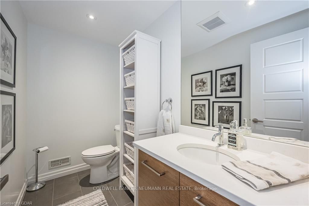 21 Monticello Cres