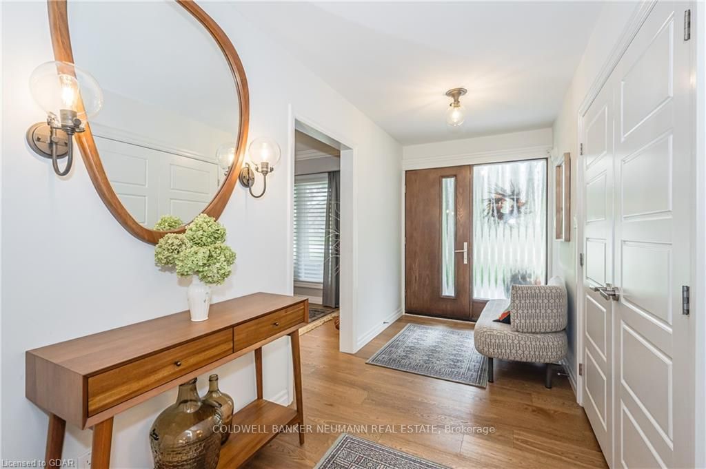 21 Monticello Cres