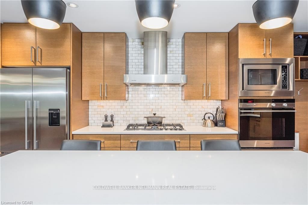 21 Monticello Cres