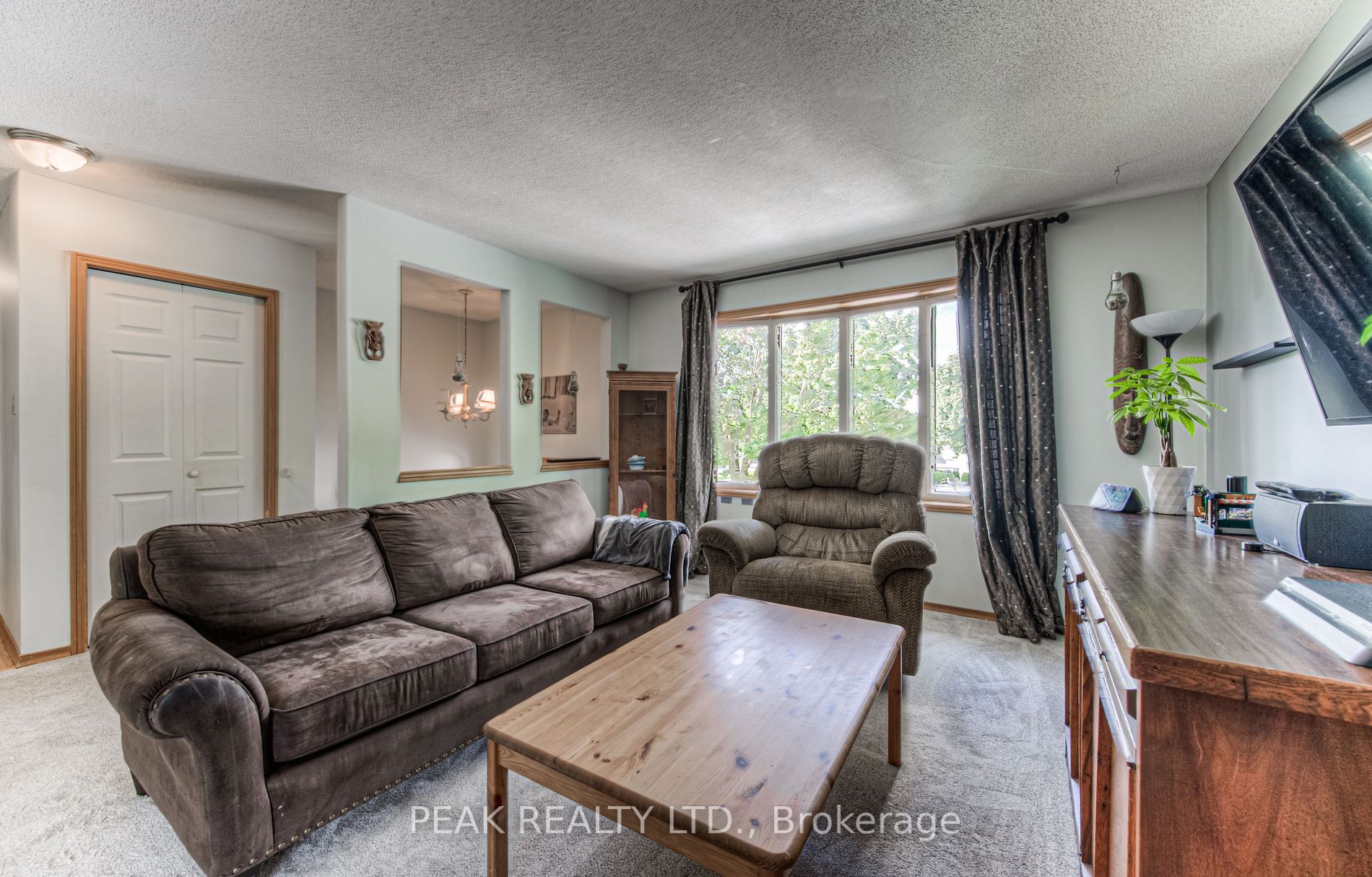 205 Rittenhouse Road E