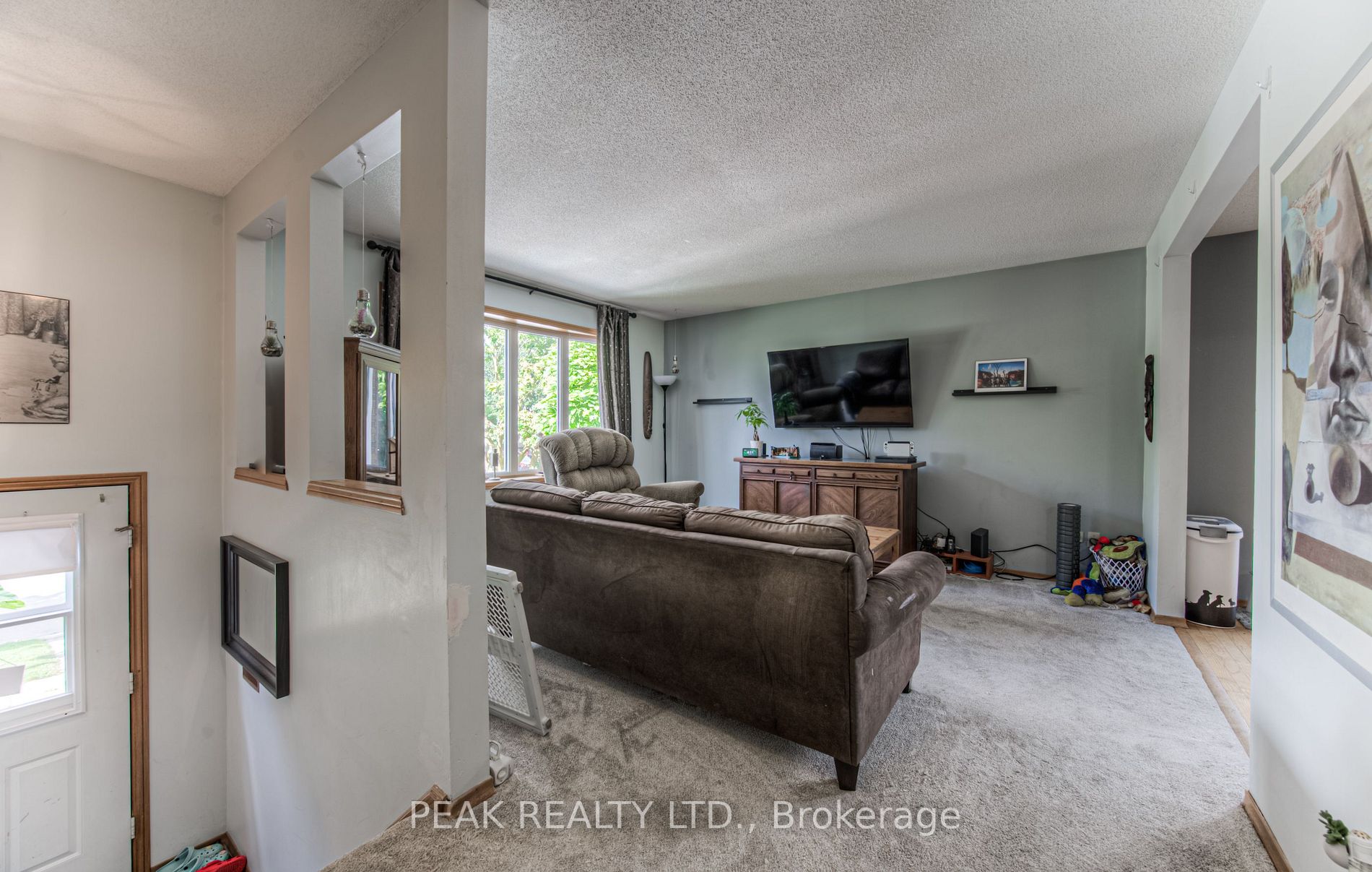 205 Rittenhouse Rd E