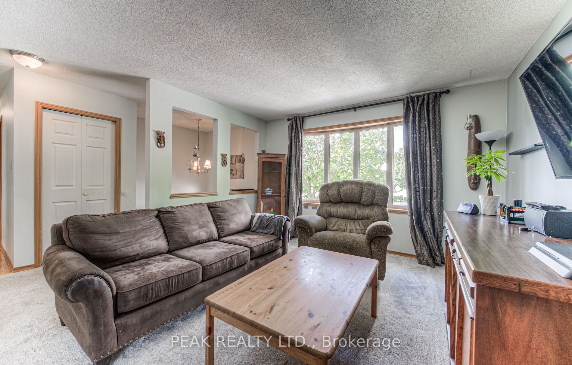 205 Rittenhouse Road E