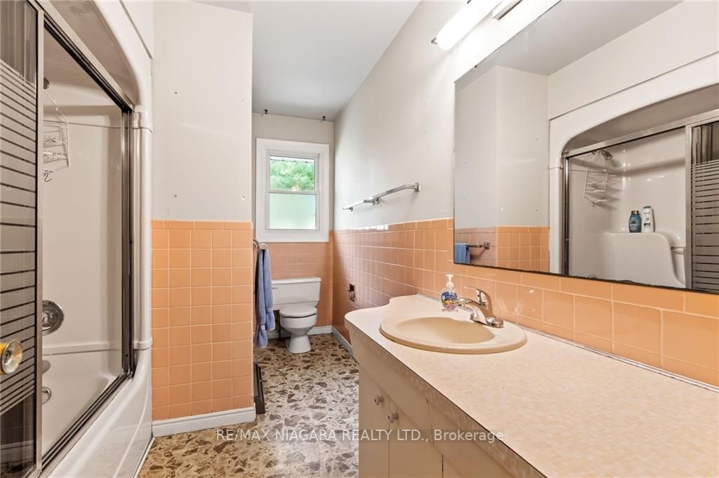17 Allandale Dr