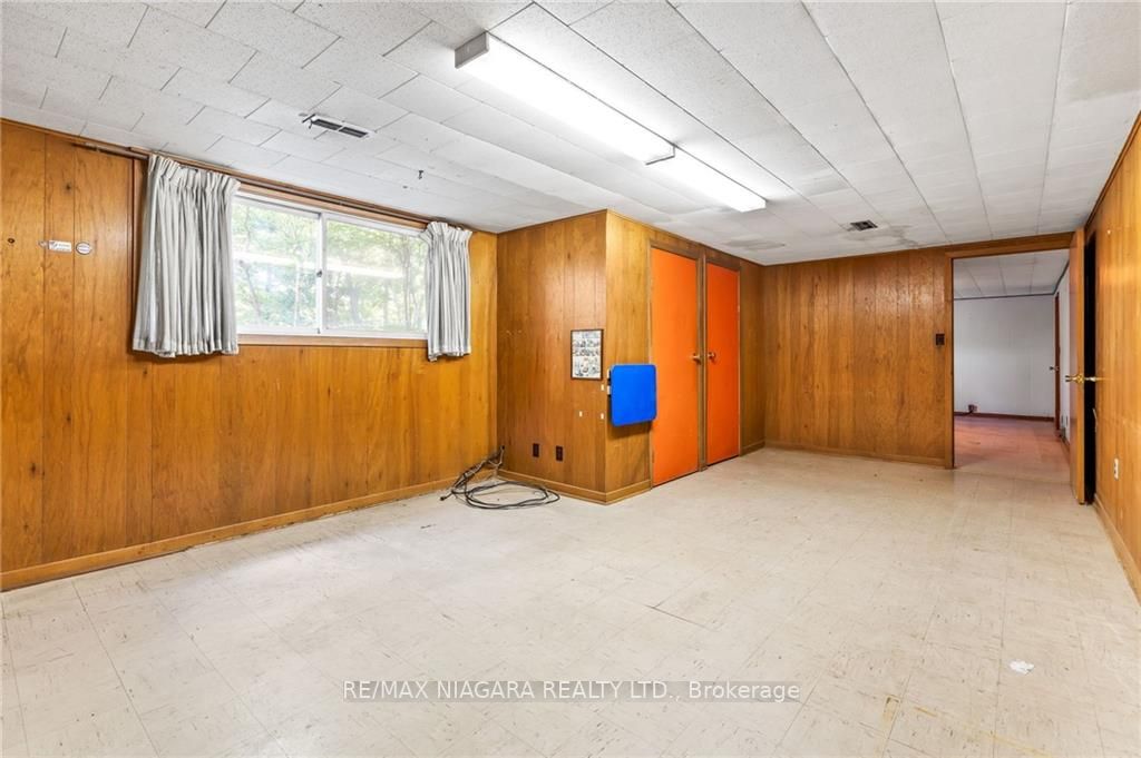 17 Allandale Dr