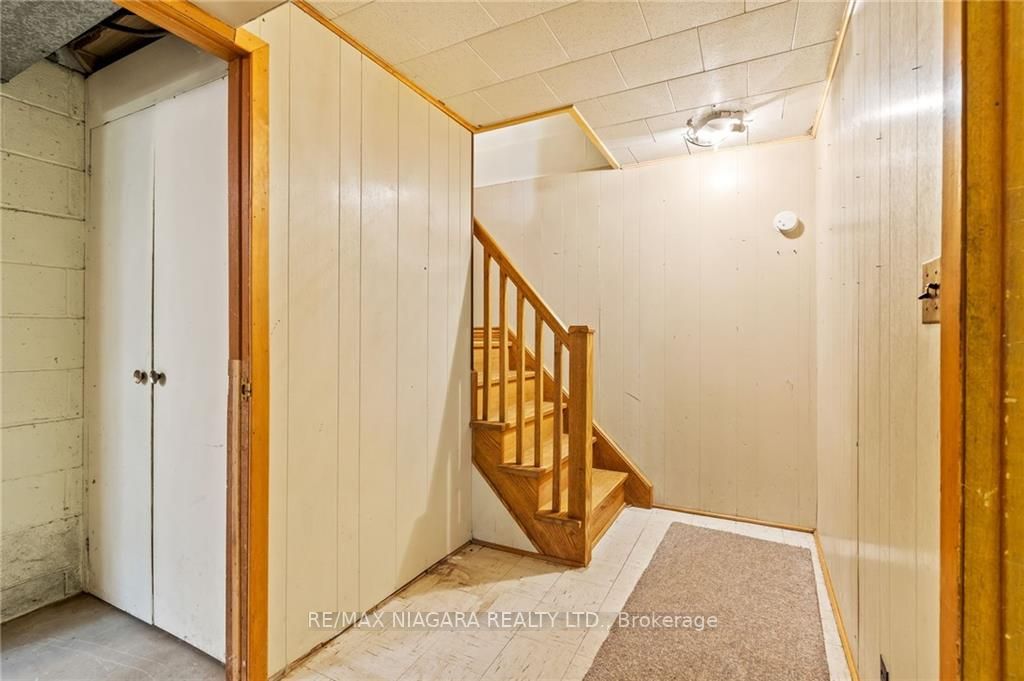17 Allandale Dr