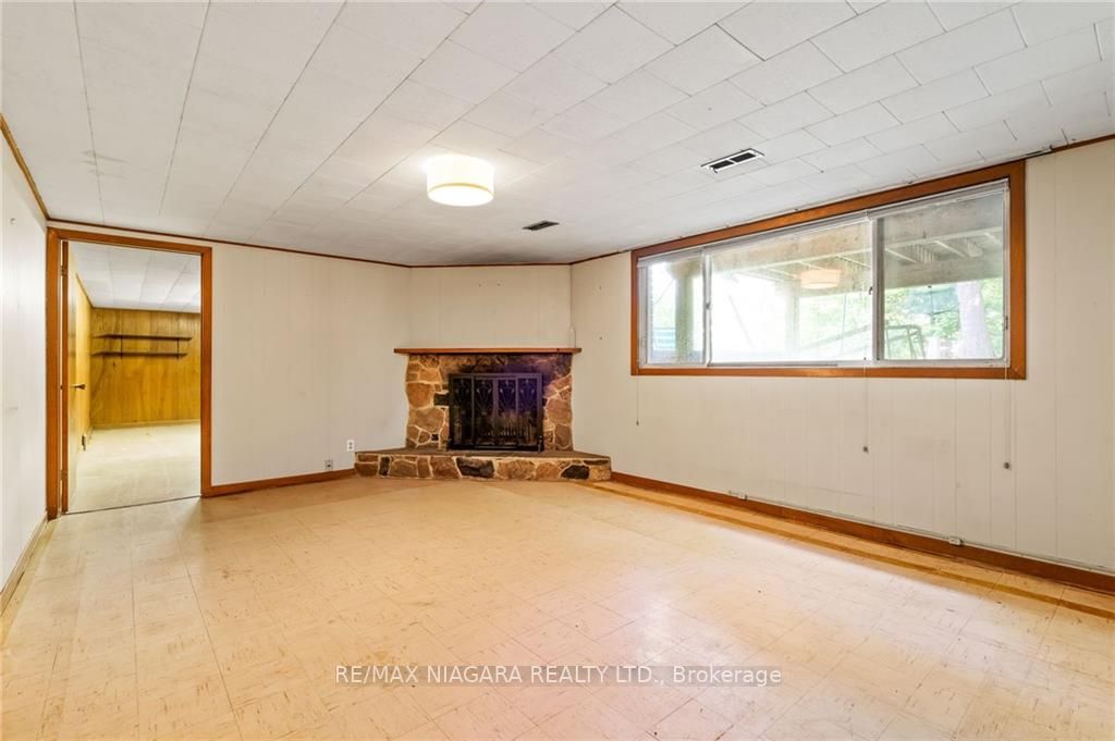 17 Allandale Dr