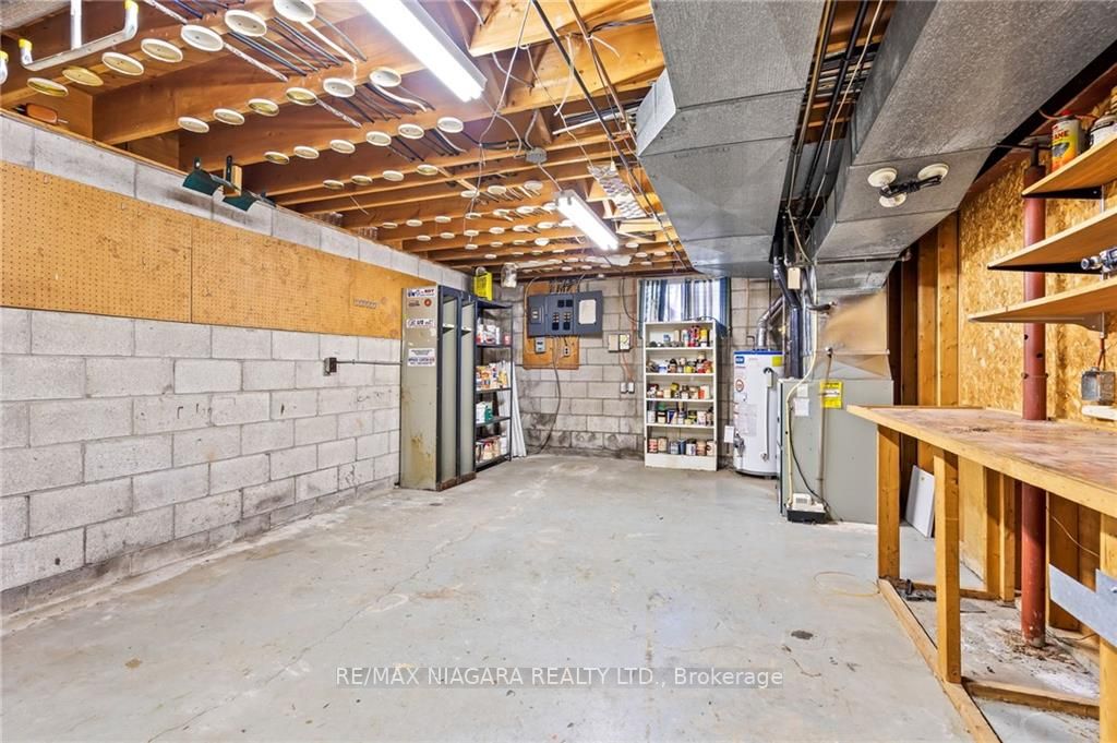 17 Allandale Dr