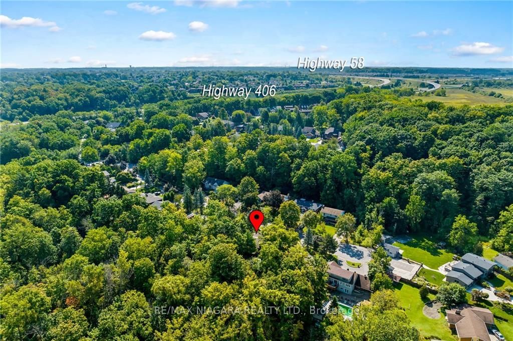 17 Allandale Dr