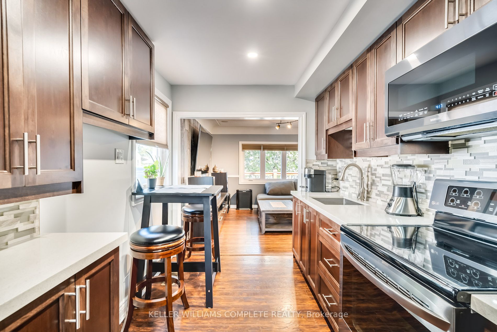 73 Normanhurst Ave