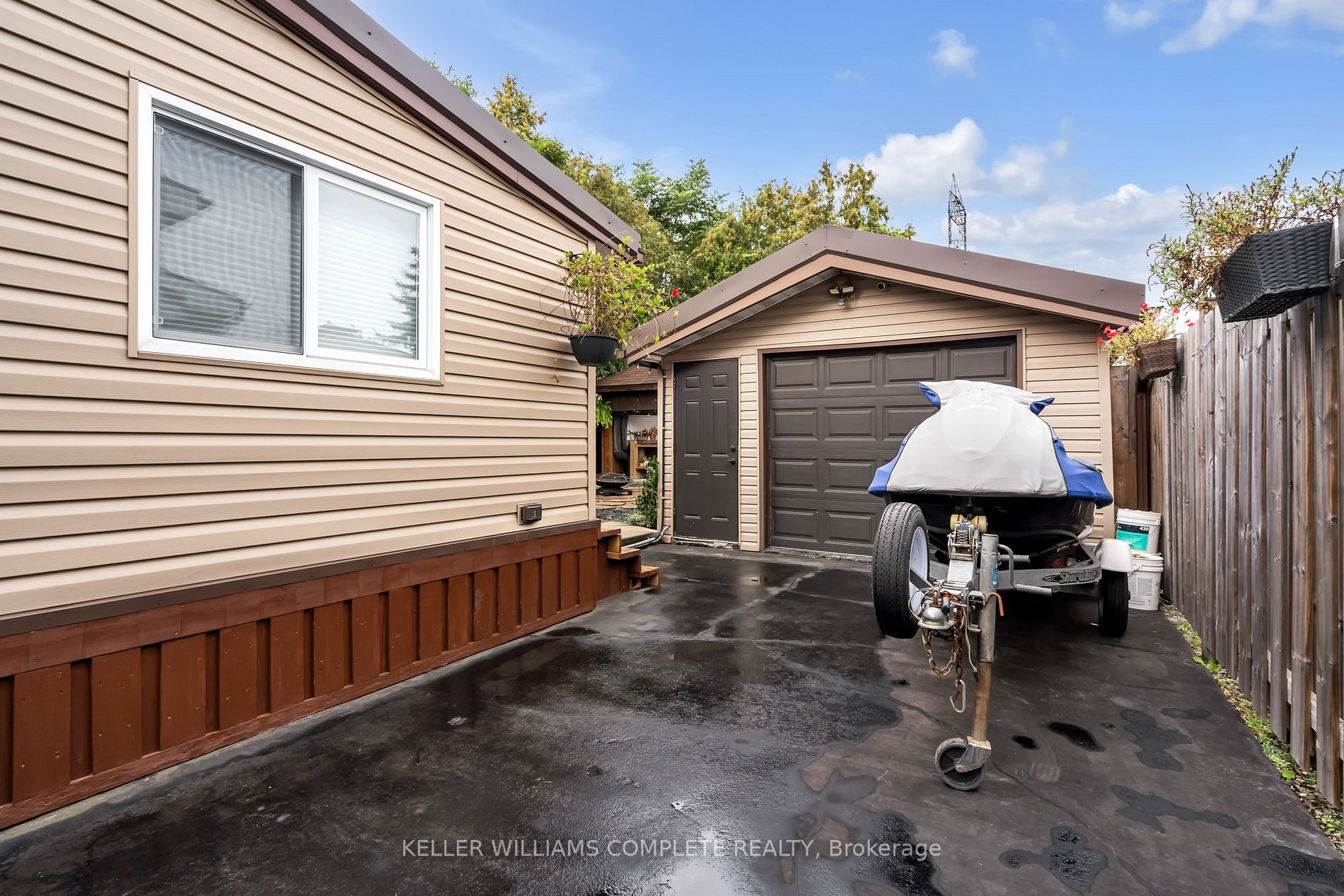 73 Normanhurst Ave