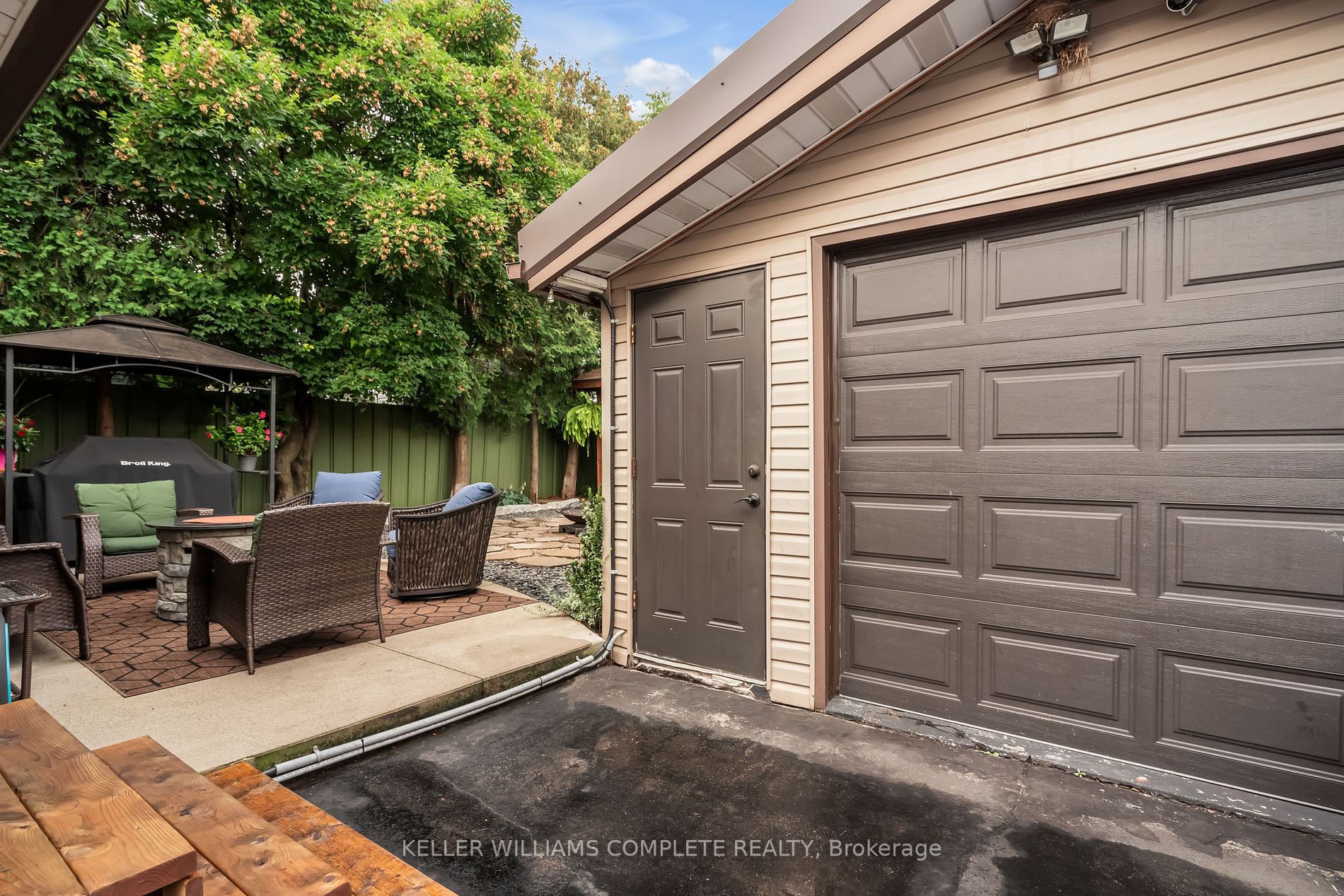 73 Normanhurst Ave