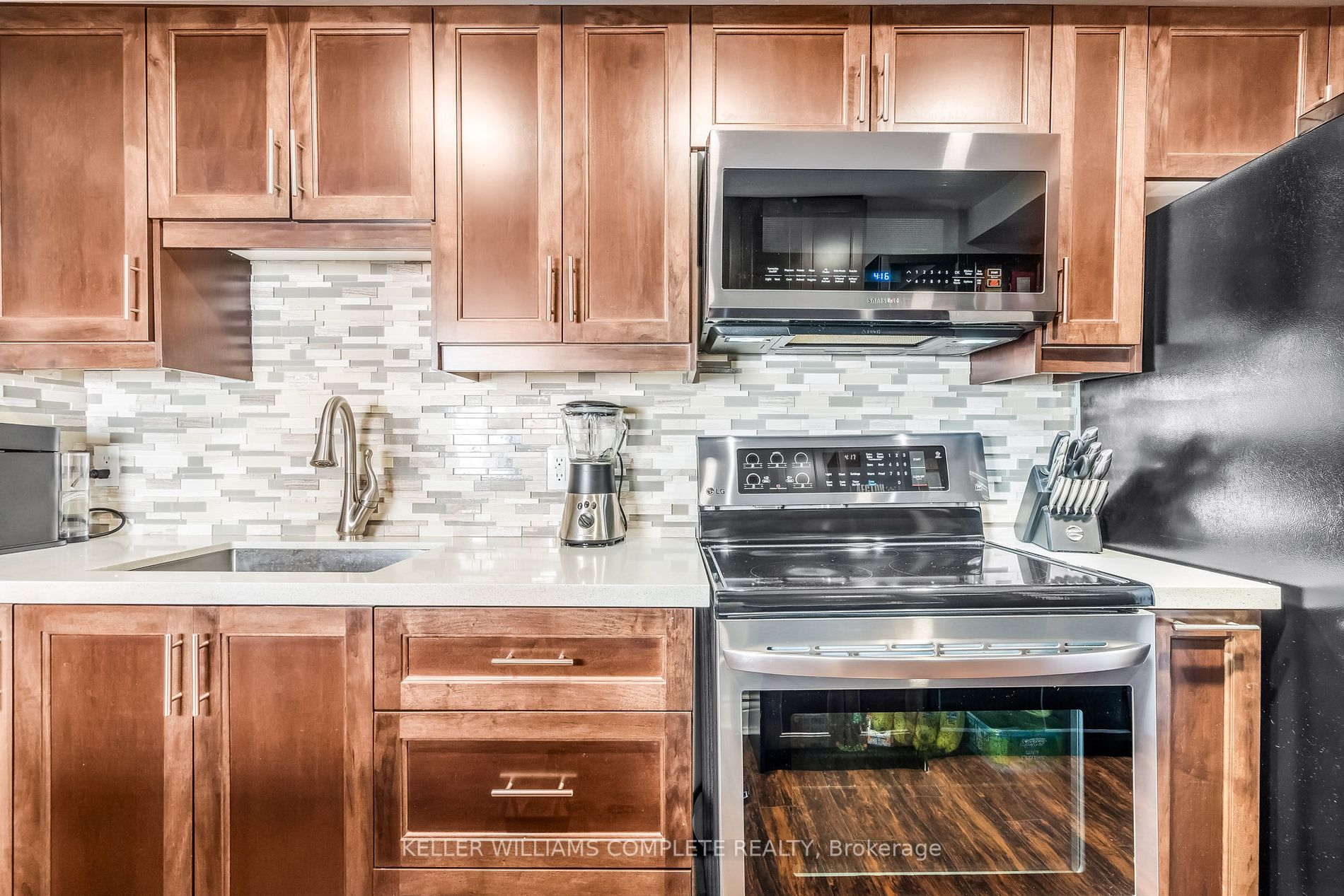73 Normanhurst Ave