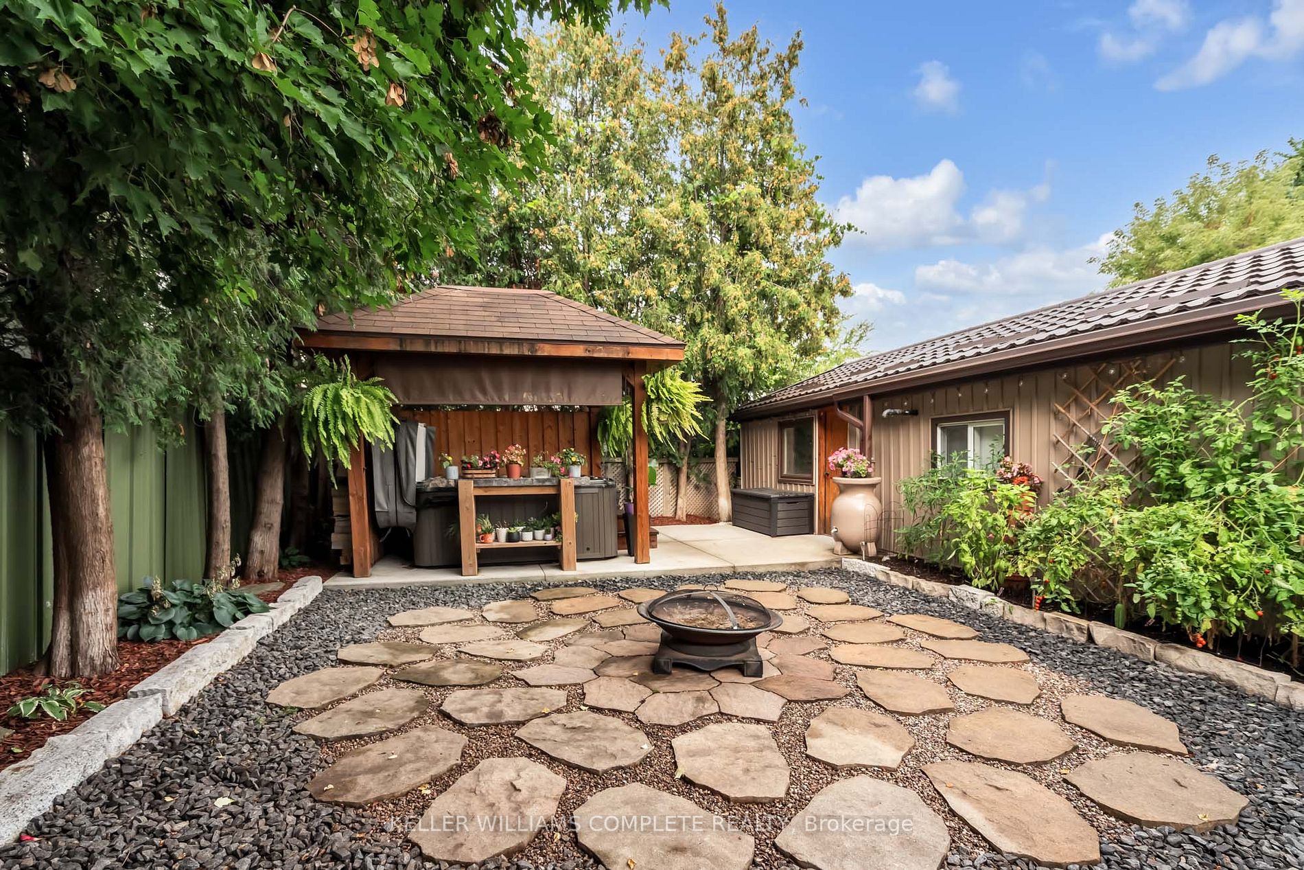 73 Normanhurst Ave