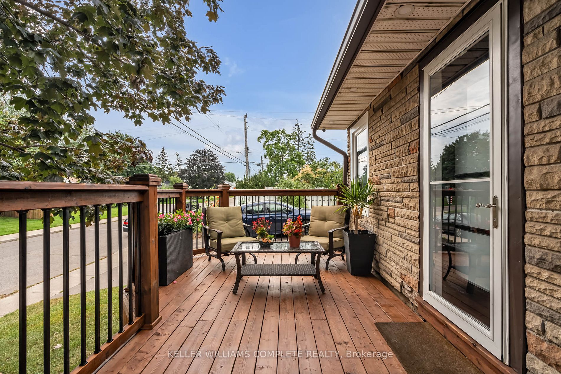 73 Normanhurst Ave
