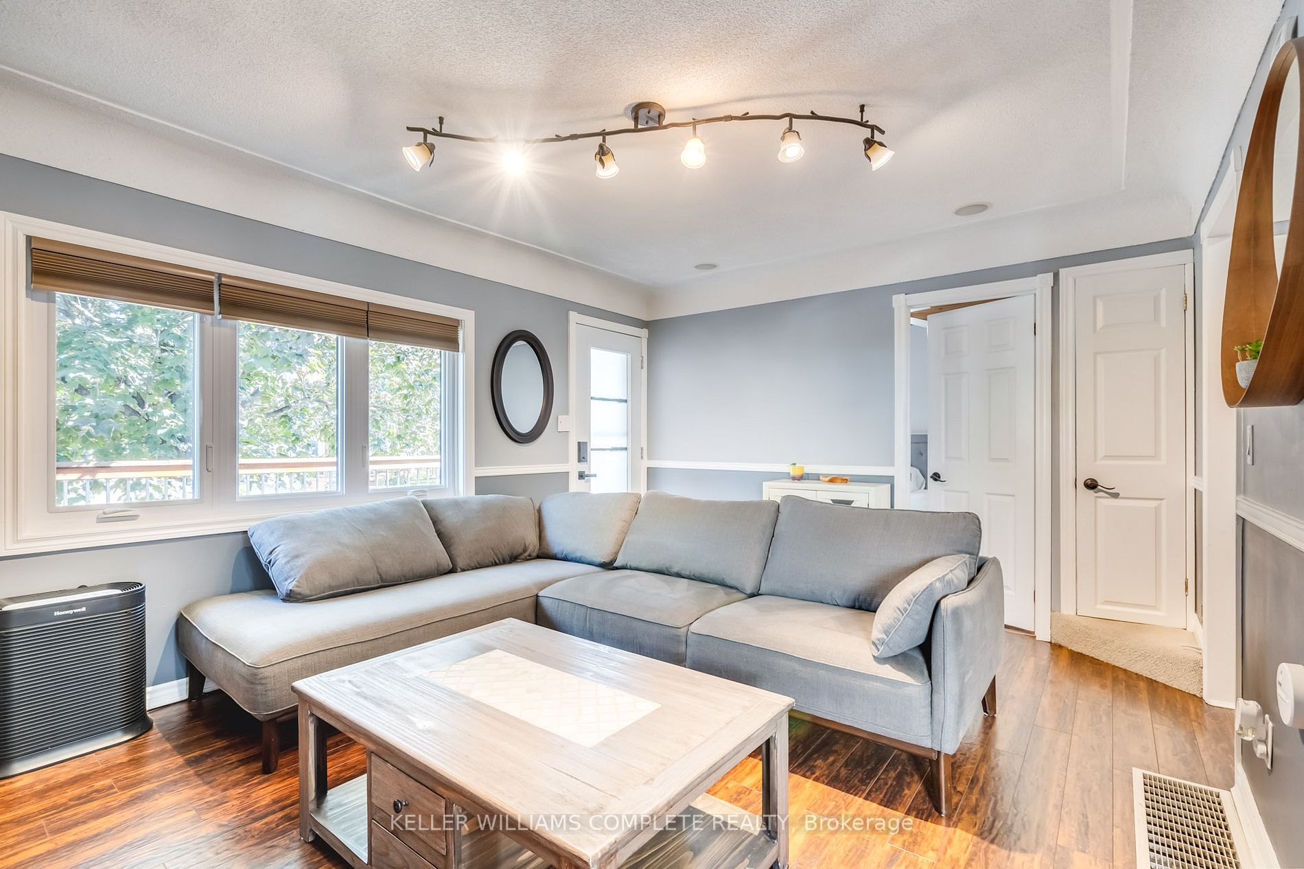 73 Normanhurst Ave
