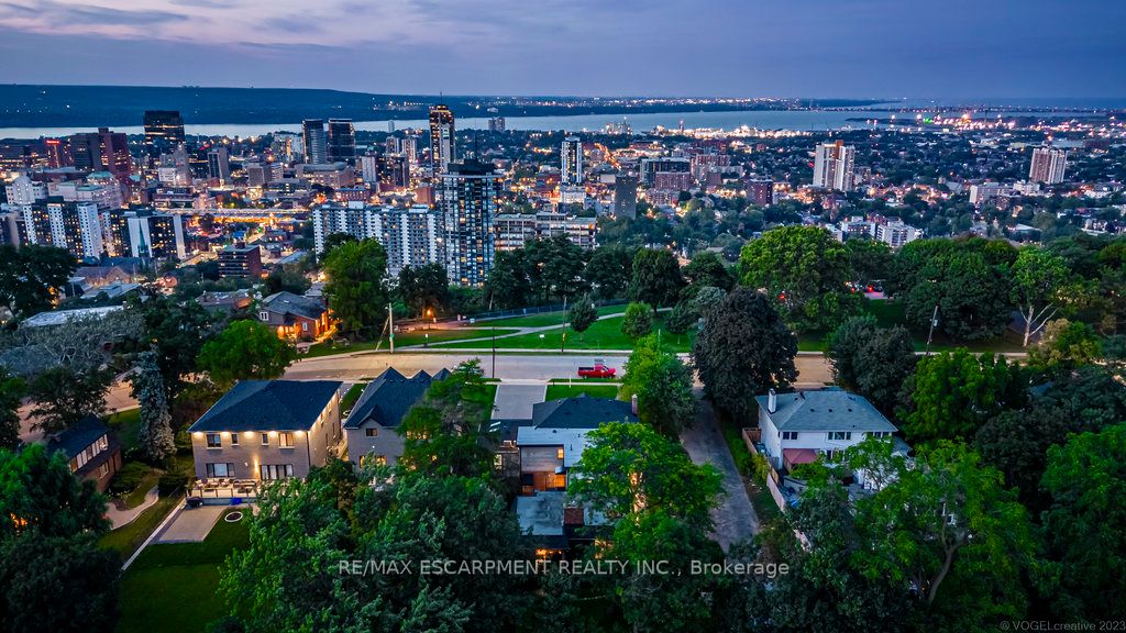 180 Concession St