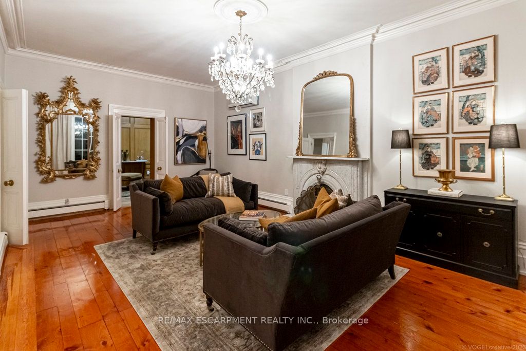 180 Concession St