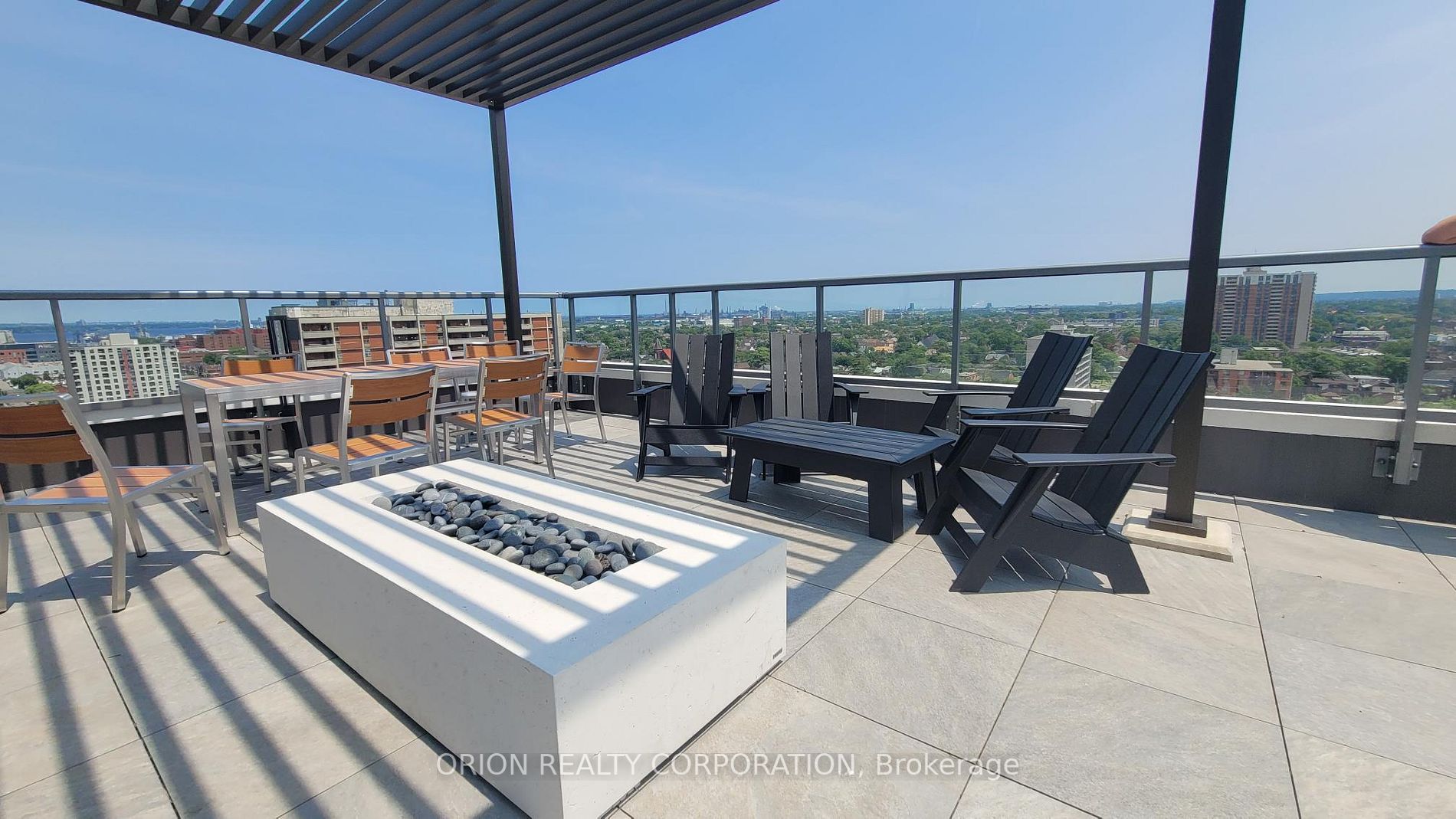 212 King William St, #1203