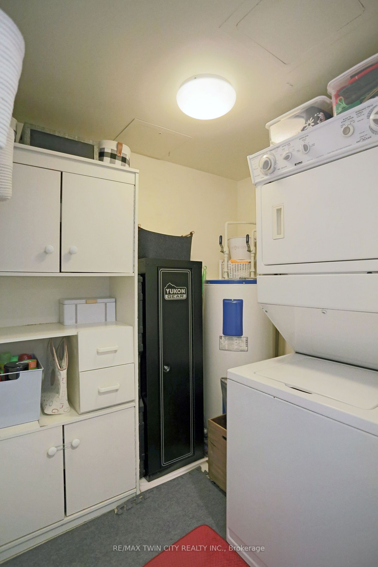 107 Bagot Street, #208