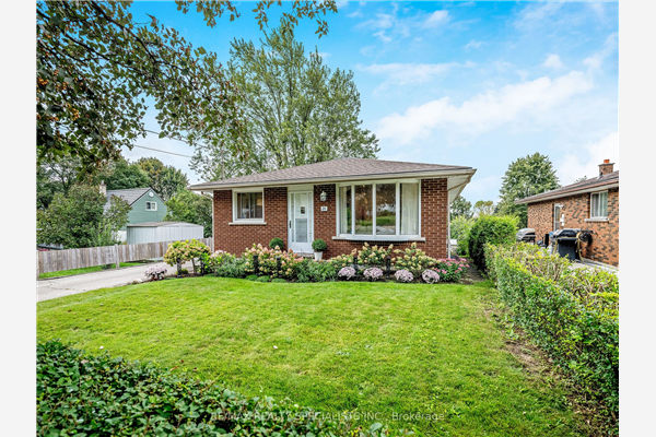 24 Ridgewood Ave