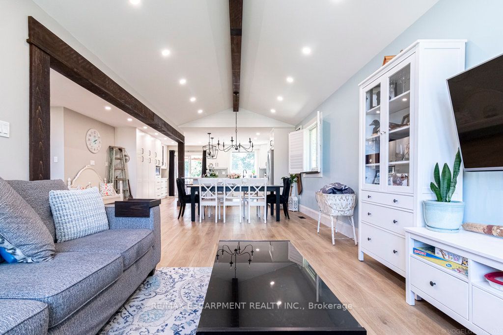 42 Naples Blvd