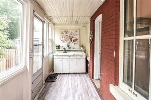 148 Rosslyn Ave N