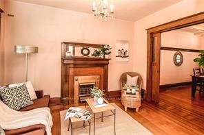 148 Rosslyn Ave N
