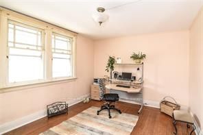 148 Rosslyn Ave N