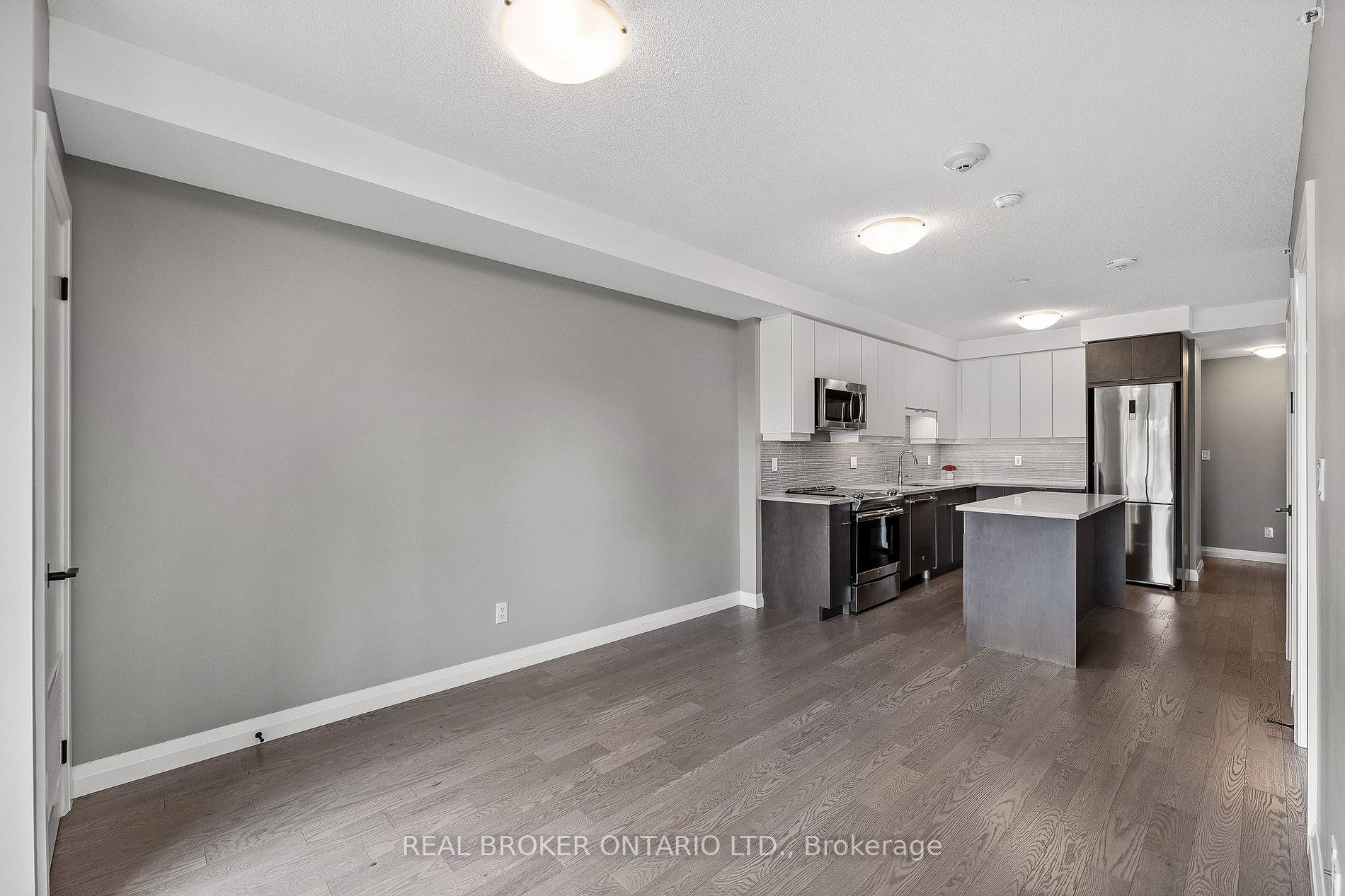 63 Arthur Street S, #213