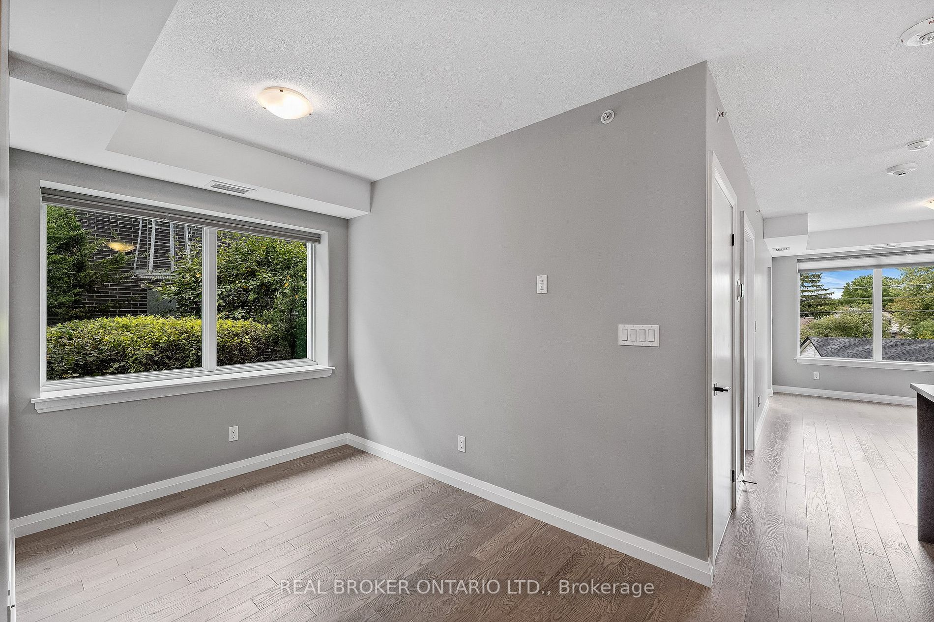 63 Arthur Street S, #213