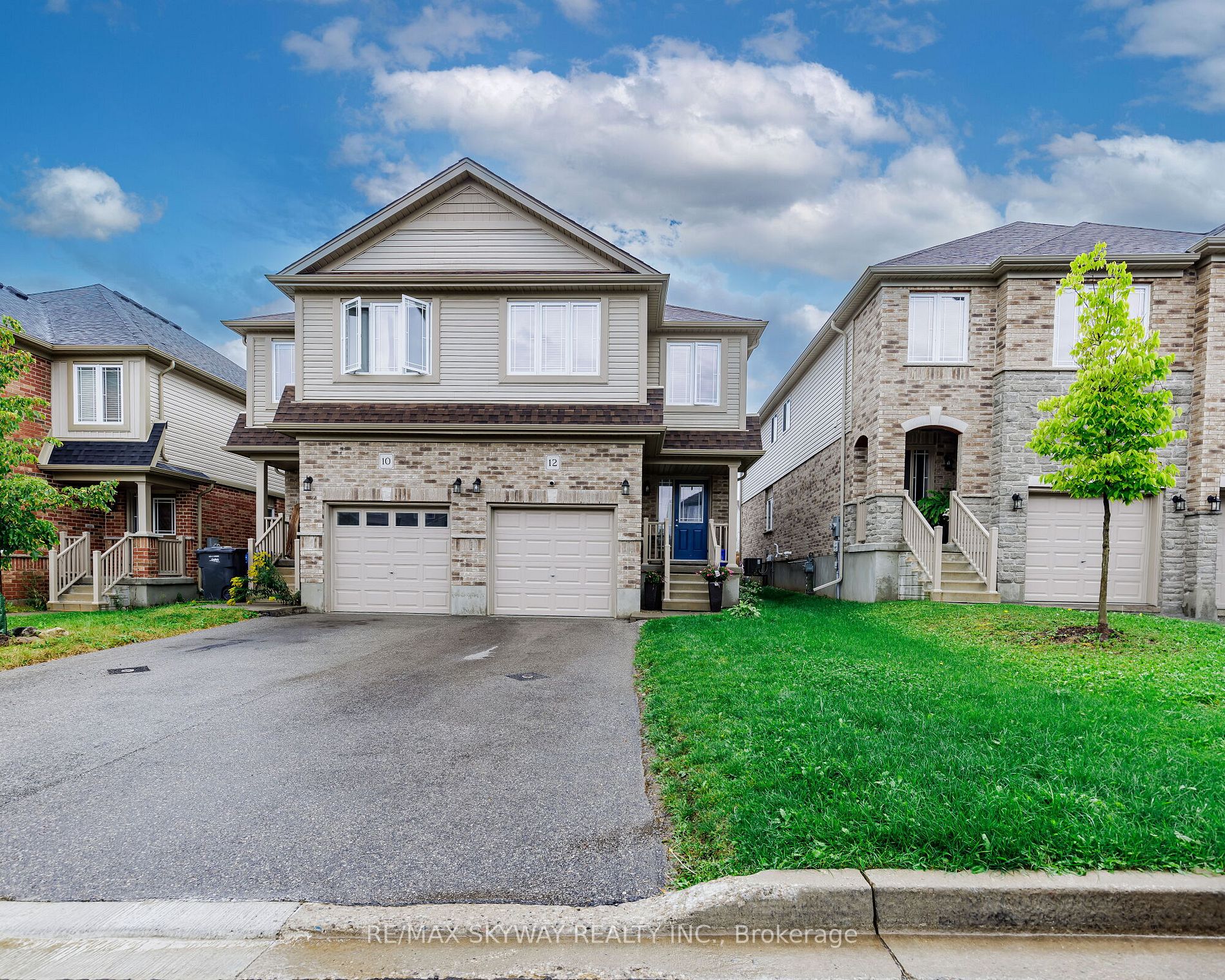 12 Ambrous Cres