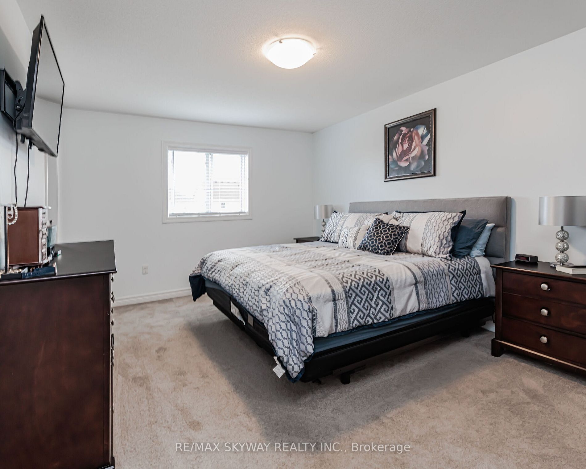 12 Ambrous Crescent