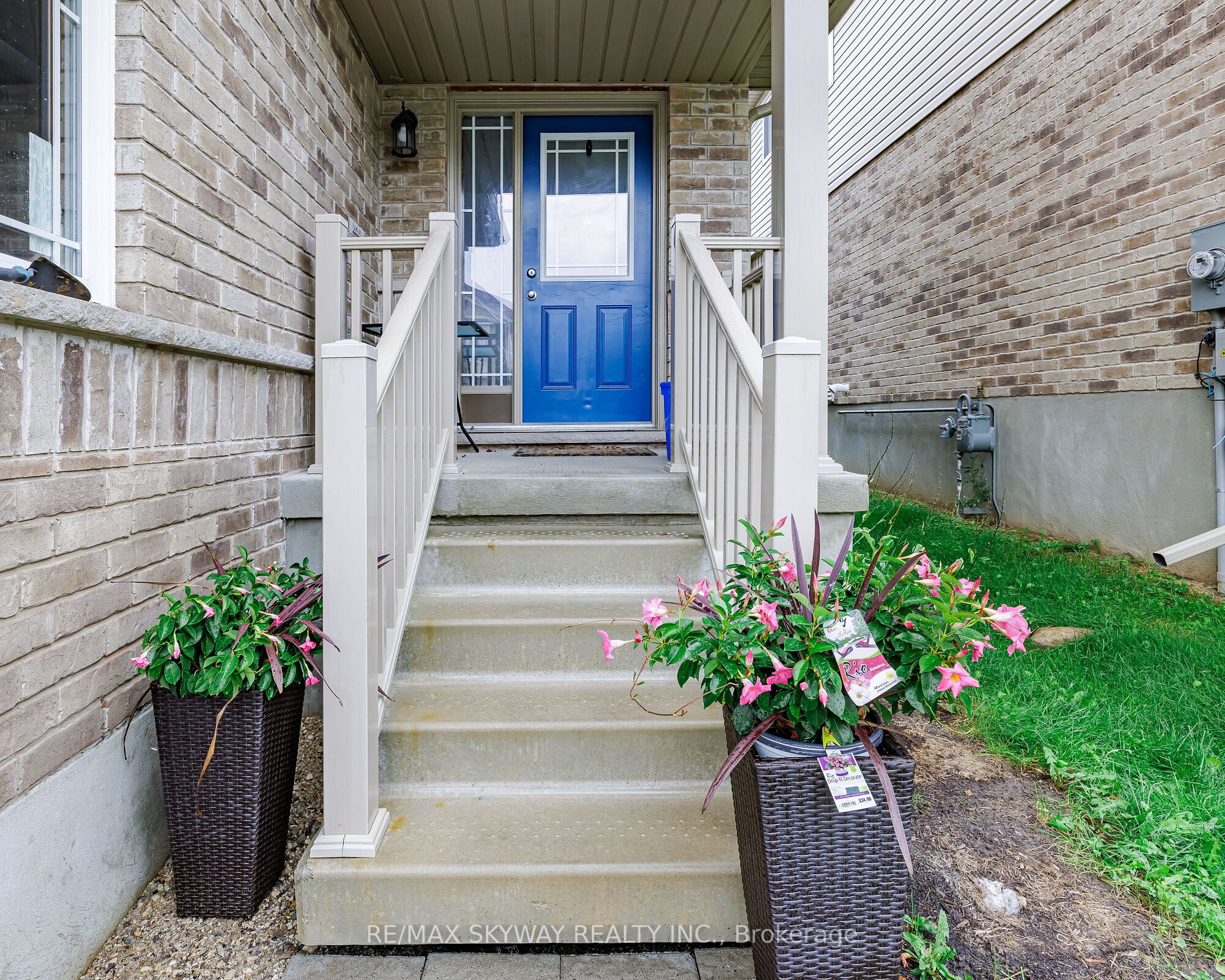 12 Ambrous Crescent