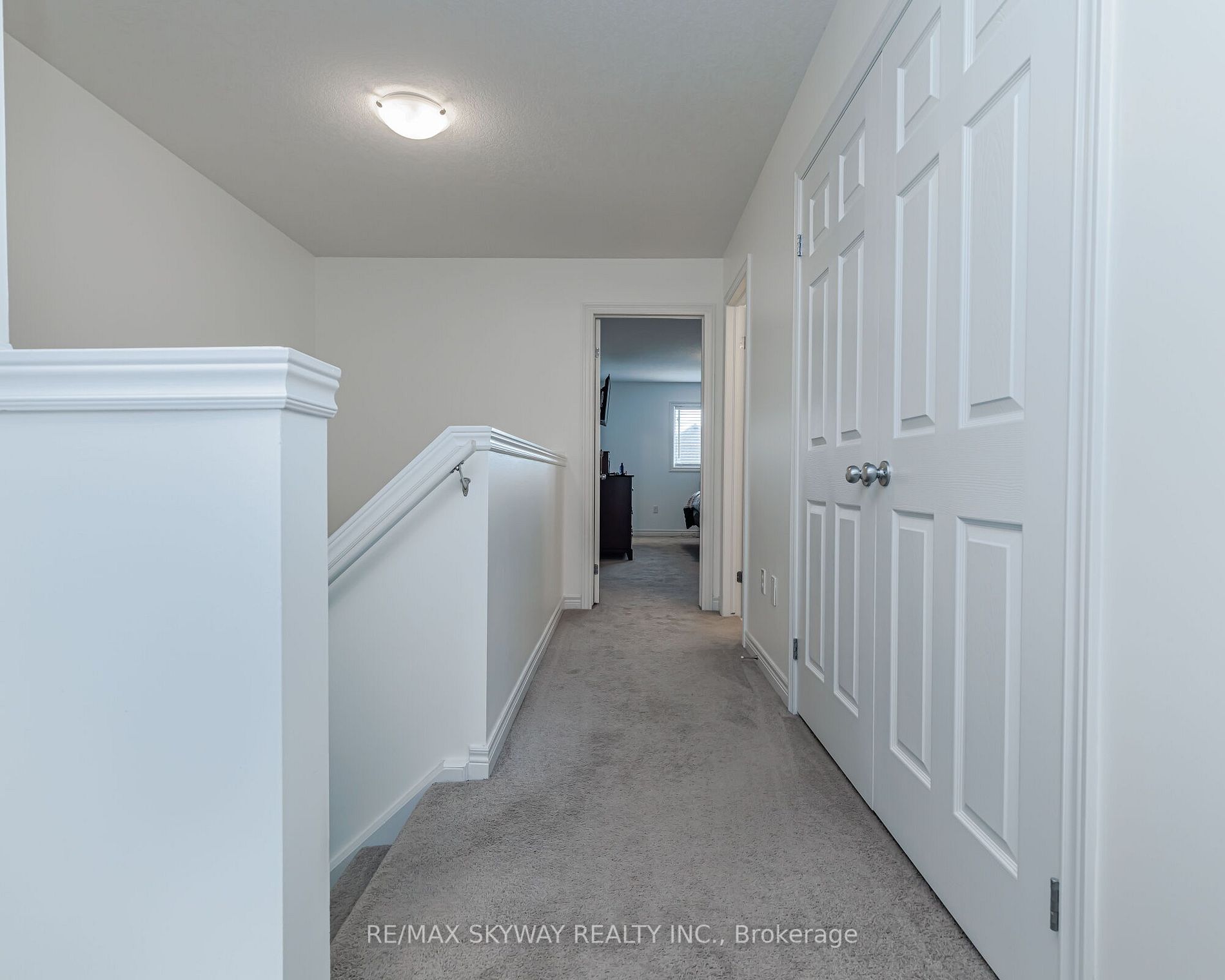 12 Ambrous Crescent