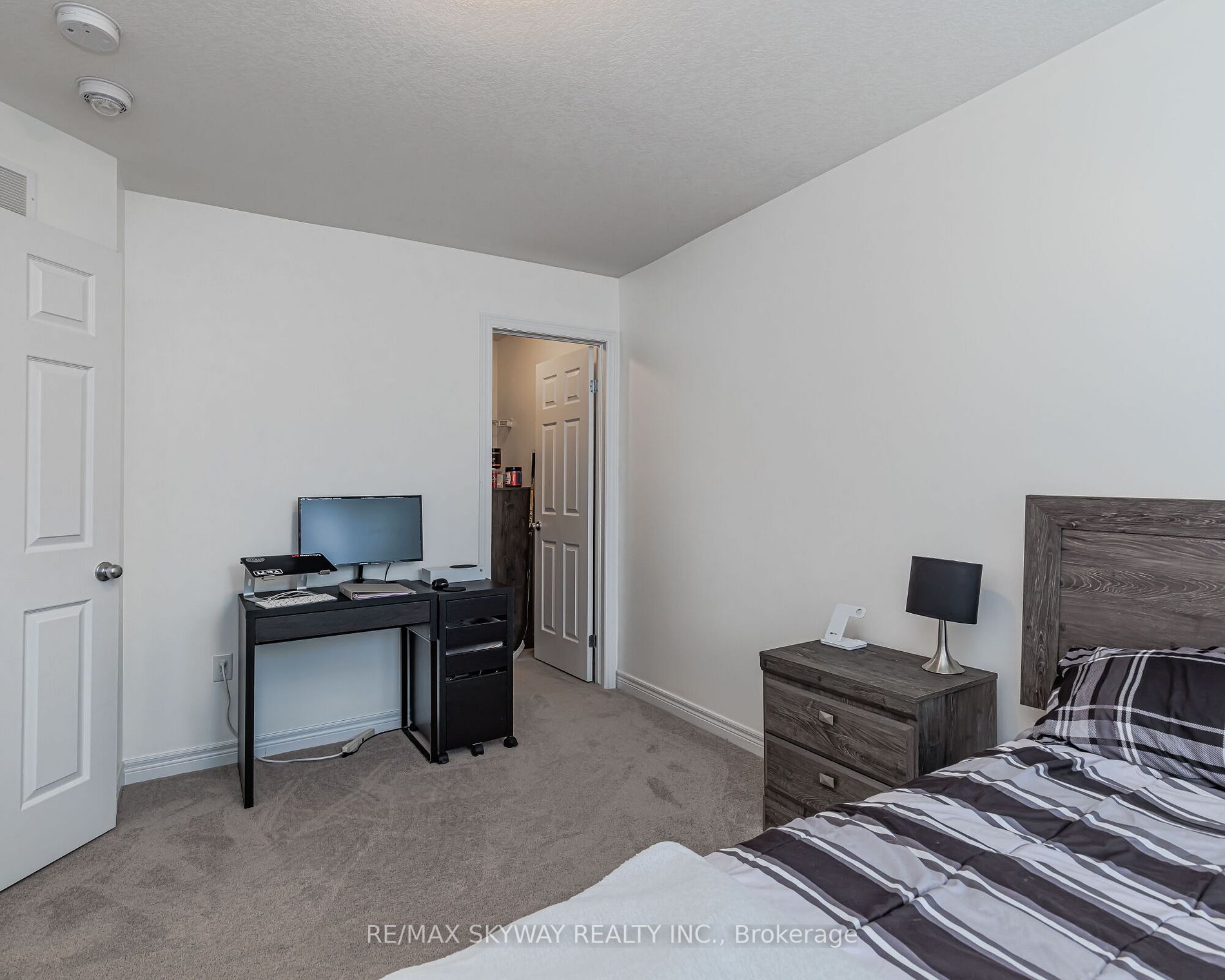 12 Ambrous Crescent
