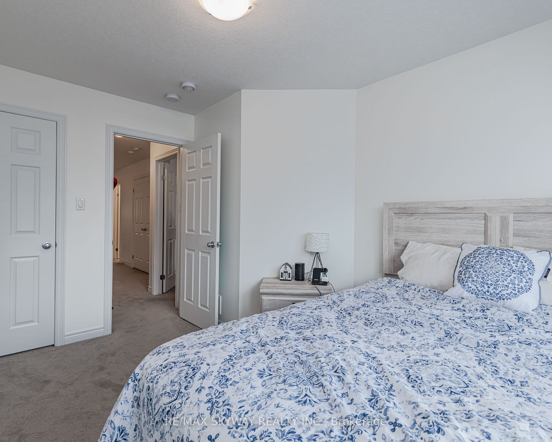 12 Ambrous Crescent