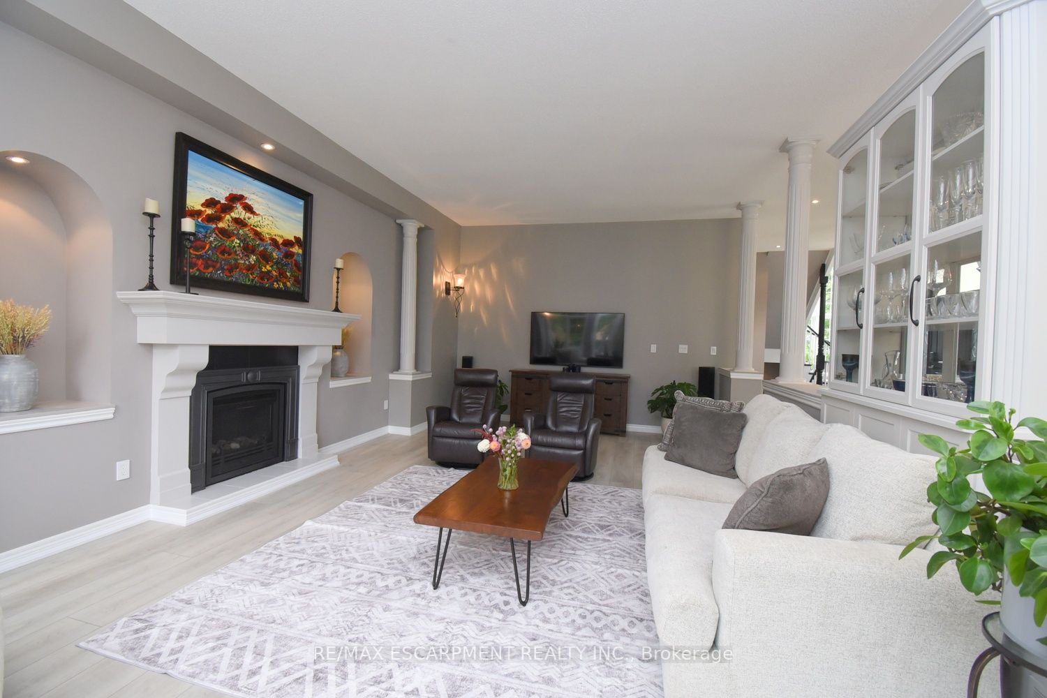83 Southcreek Crt
