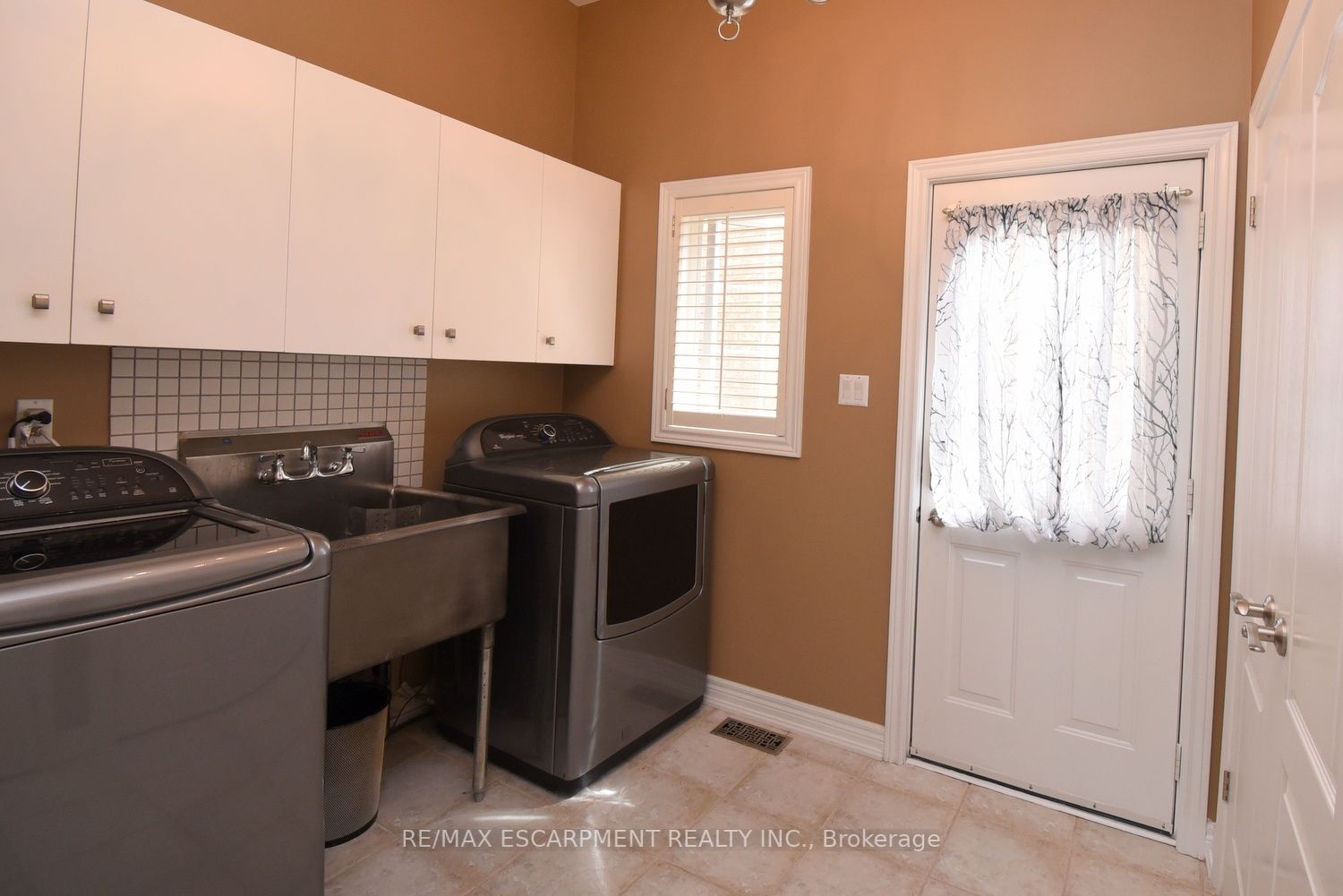 83 Southcreek Crt