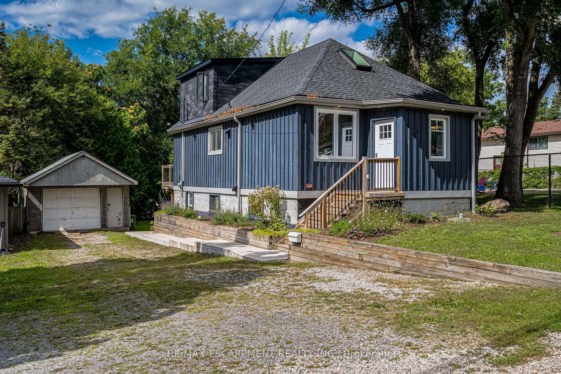 125 Breadalbane St